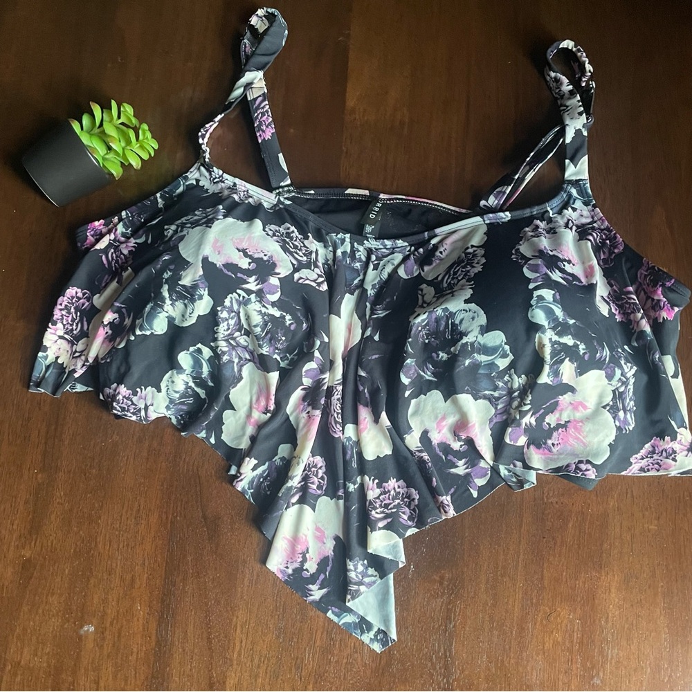 TORRID Black & Purple Floral Wireless Flounce Bikini Top Size  3